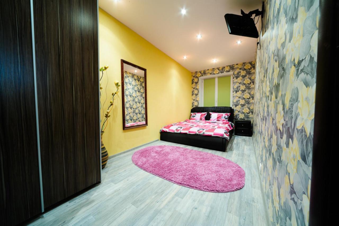 Apartments On Romanovakaya Sloboda 10 Minsk Eksteriør bilde